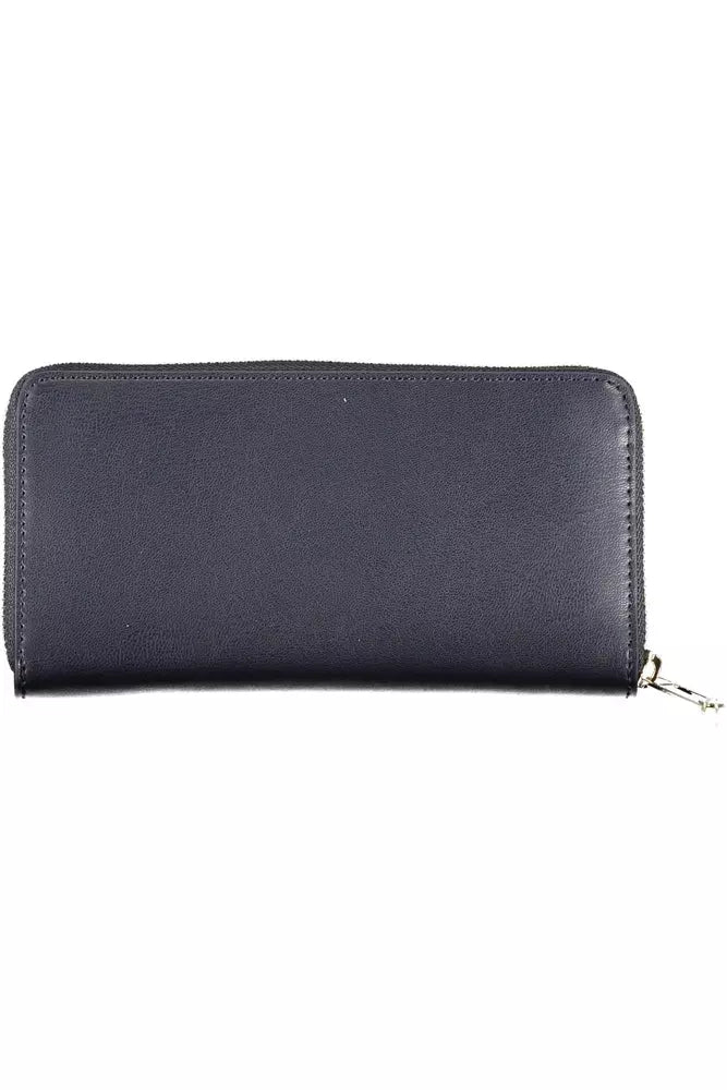 Sleek Sapphire Wallet with Ample Storage